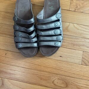 Dansko Women's Metallic Gray Mules